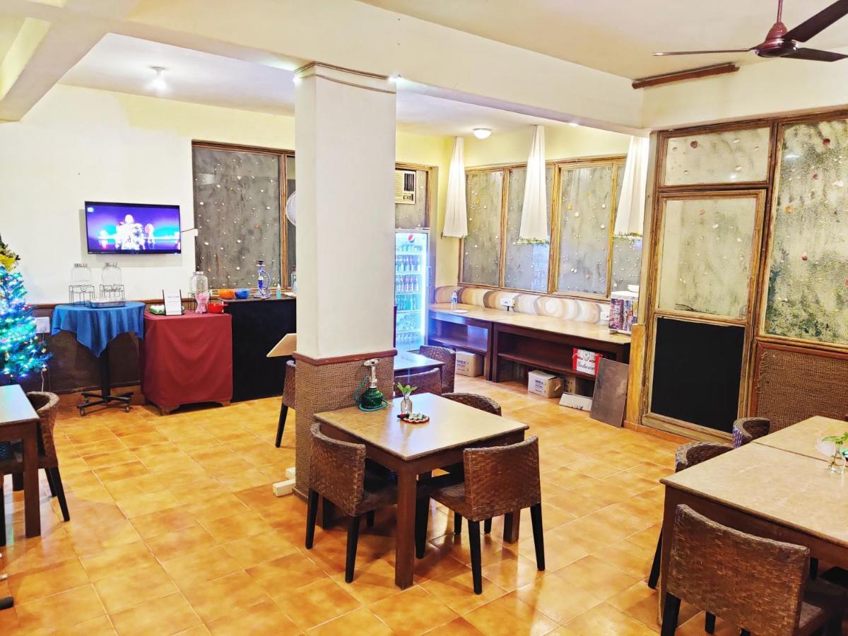 The Camelot Beach Resort - Baga Калангуте Екстериор снимка